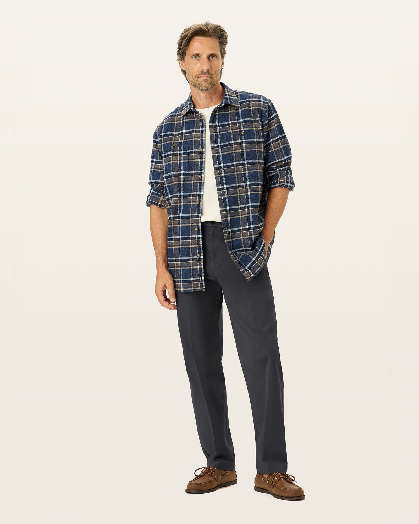 Workday Khakis, Classic Fit – Dockers™