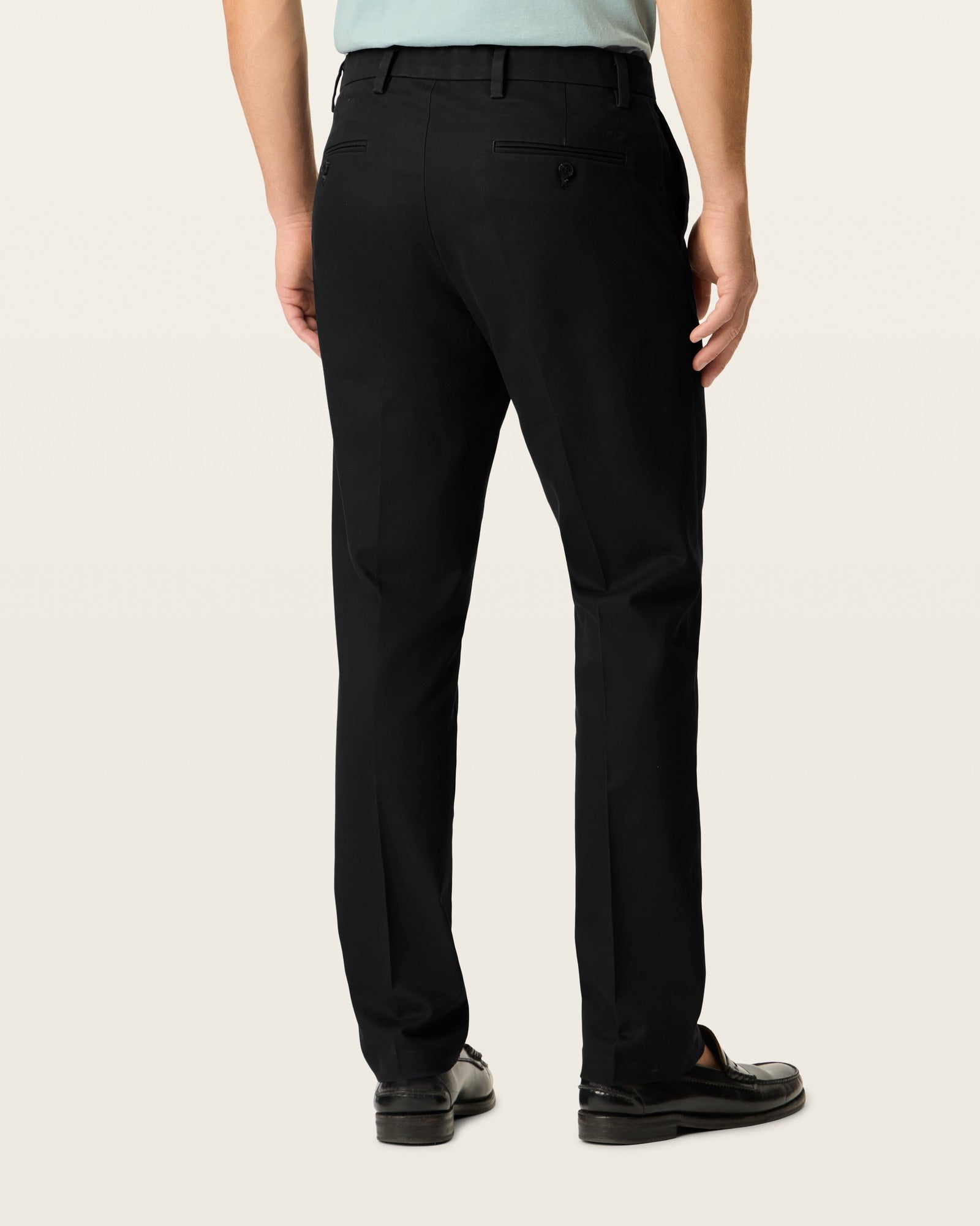 Signature Iron Free Khakis, Slim Fit with Stain Defender® – Dockers™