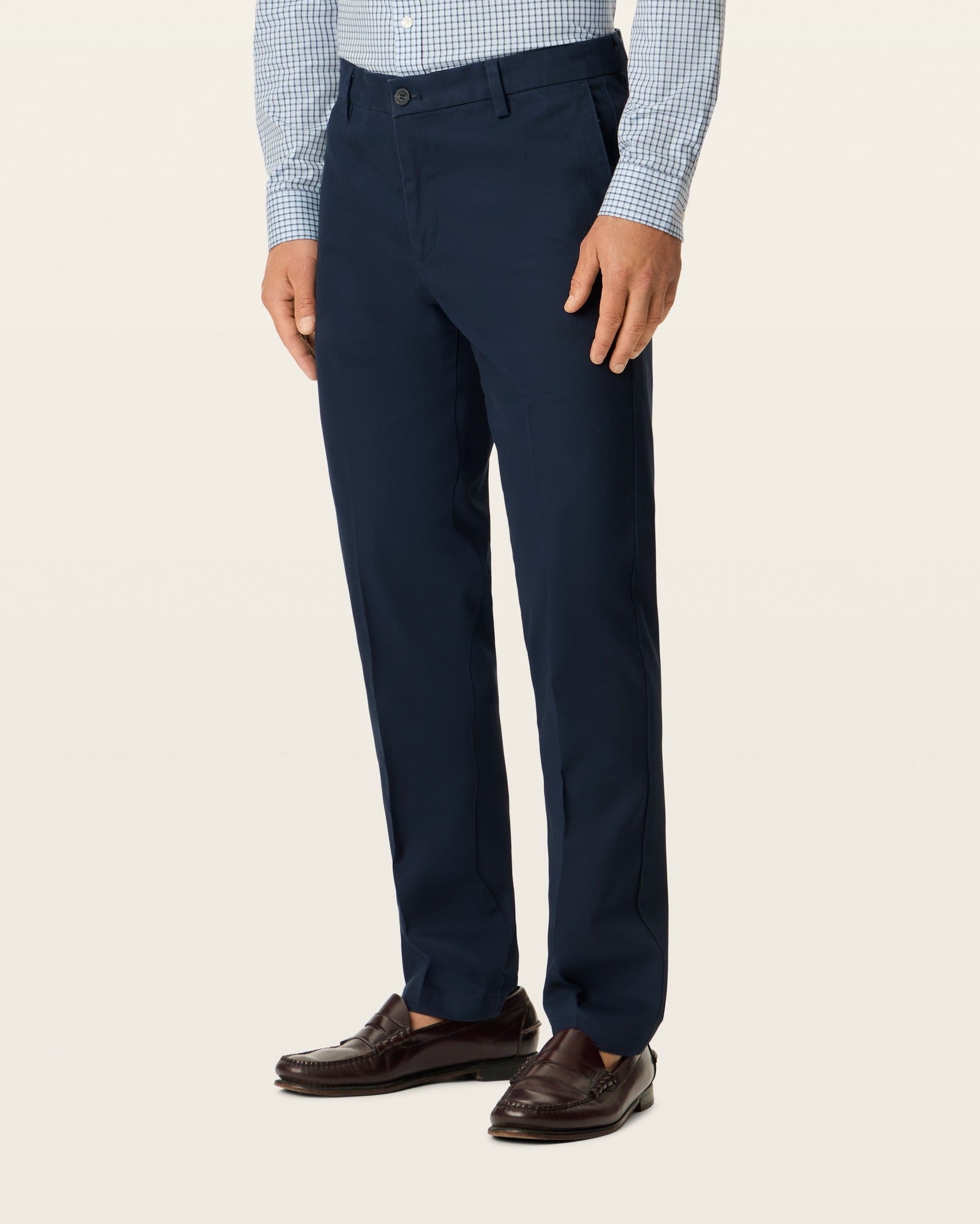 Signature Iron Free Khakis, Slim Fit with Stain Defender® – Dockers™