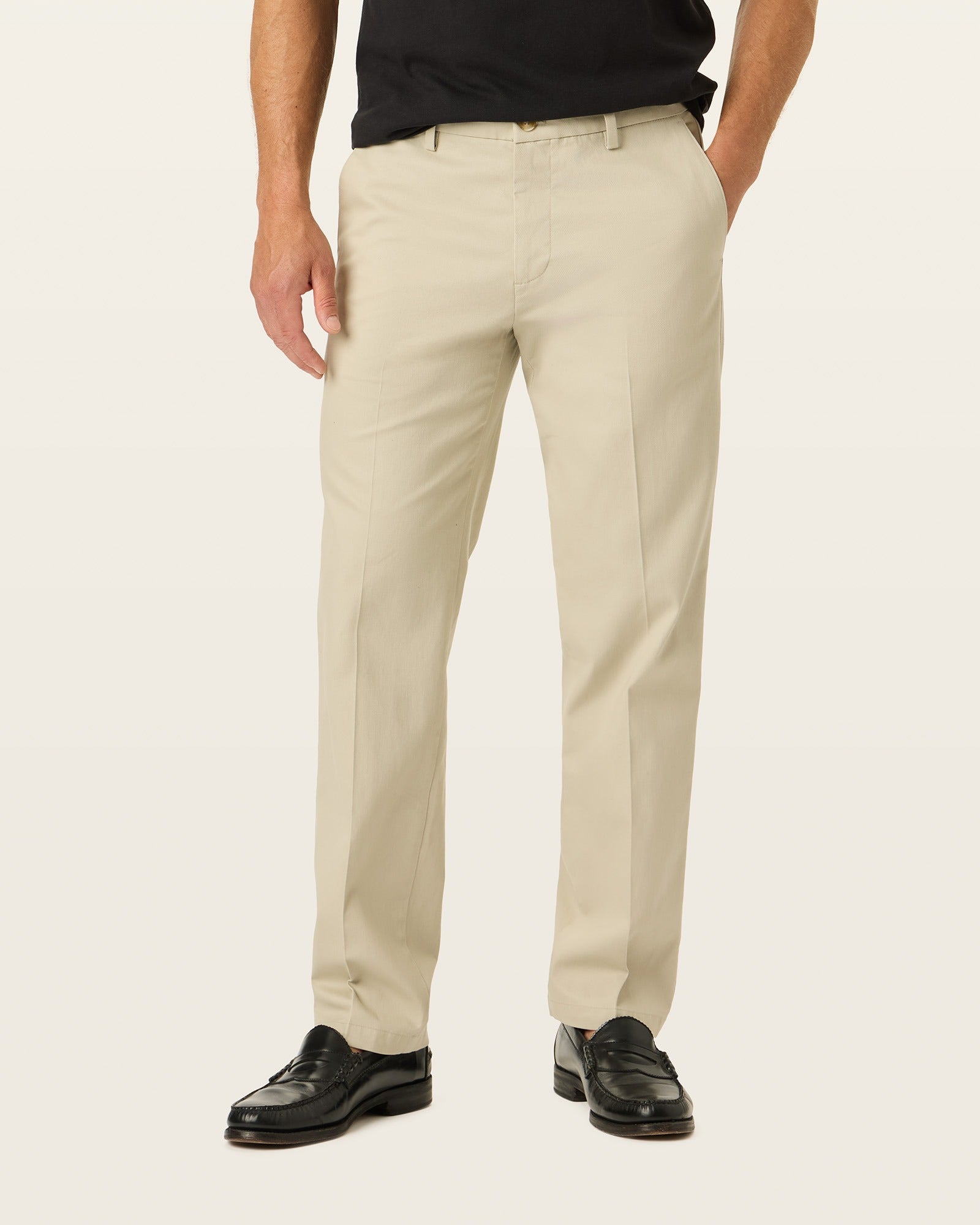 Signature Iron Free Khakis, Straight Fit with Stain Defender