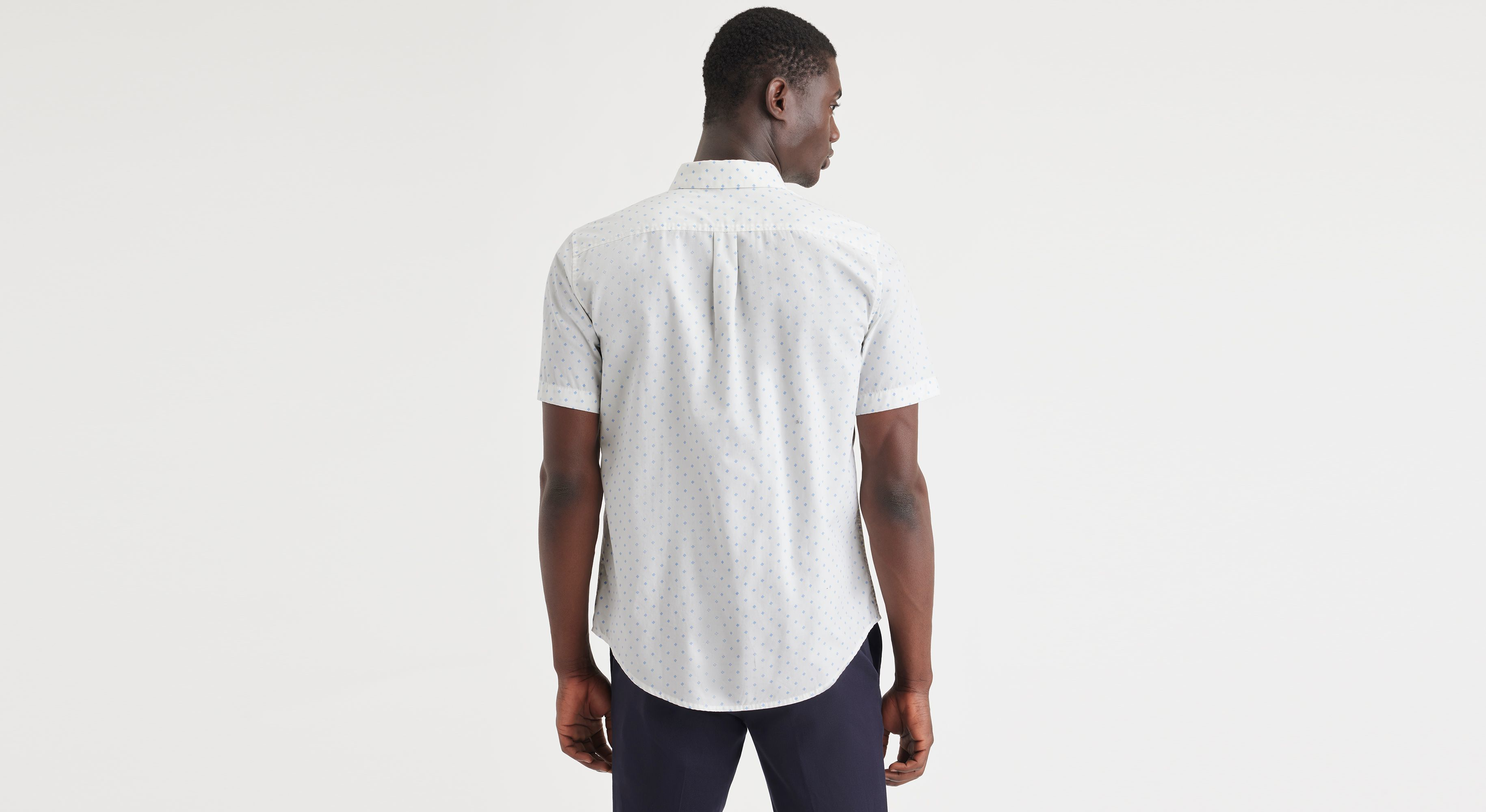 Signature Stain Defender Shirt, Classic Fit – Dockers™