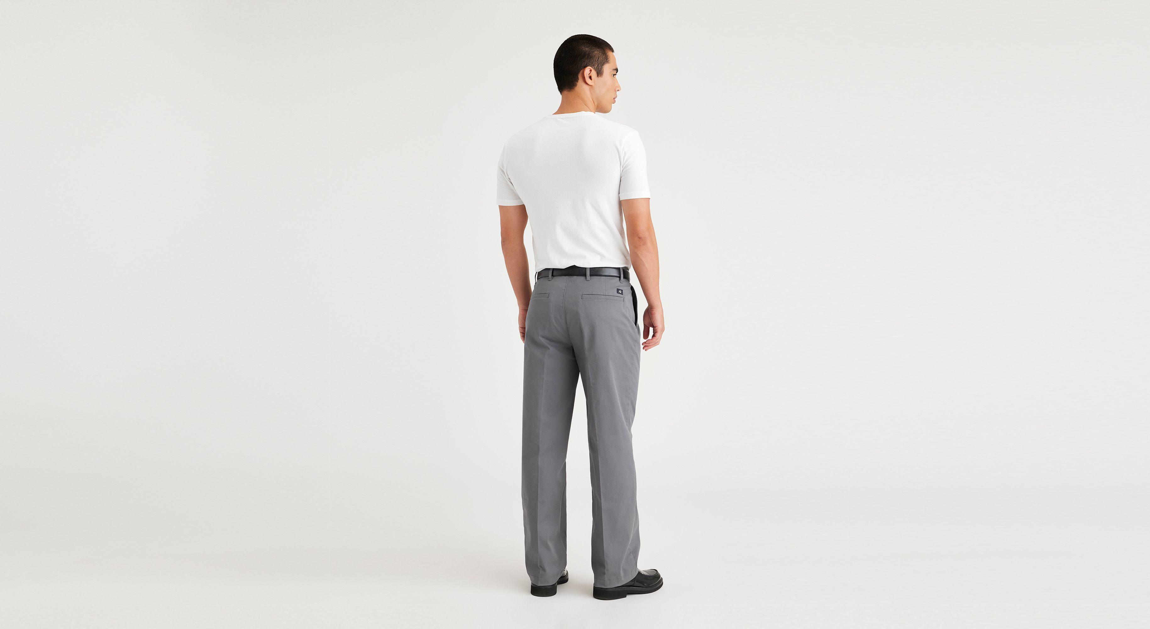 Original Chinos, Pleated, Classic Fit – Dockers™ Original Chinos, Pleated, Classic Fit – Dockers™