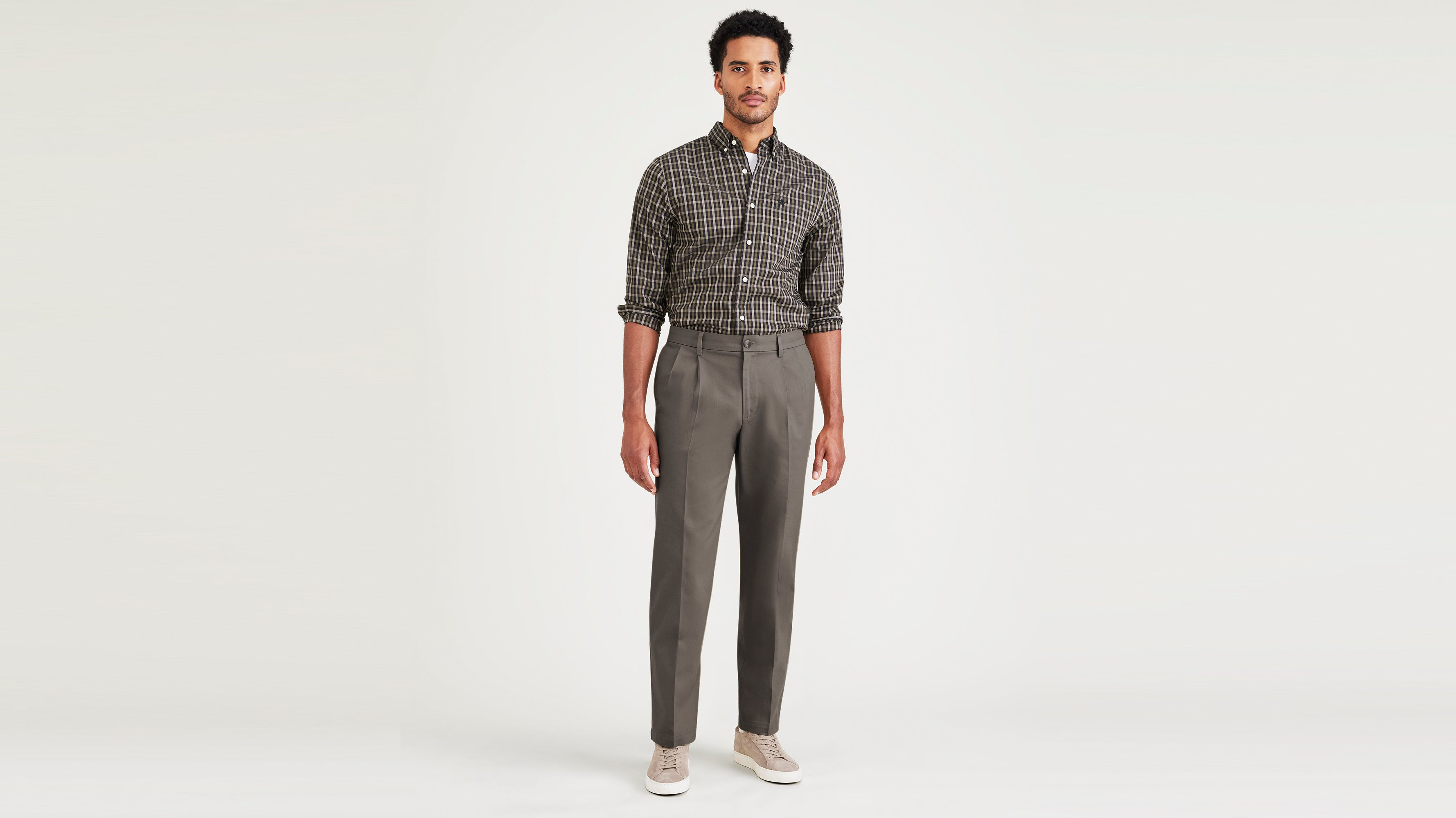 dockers dress pants pleated Dockers Men's Classic Fit Easy Khaki Pants-Pleated (Standard and Big & Tall), Cloud, 30W x 30L at Amazon Men's Clothing store