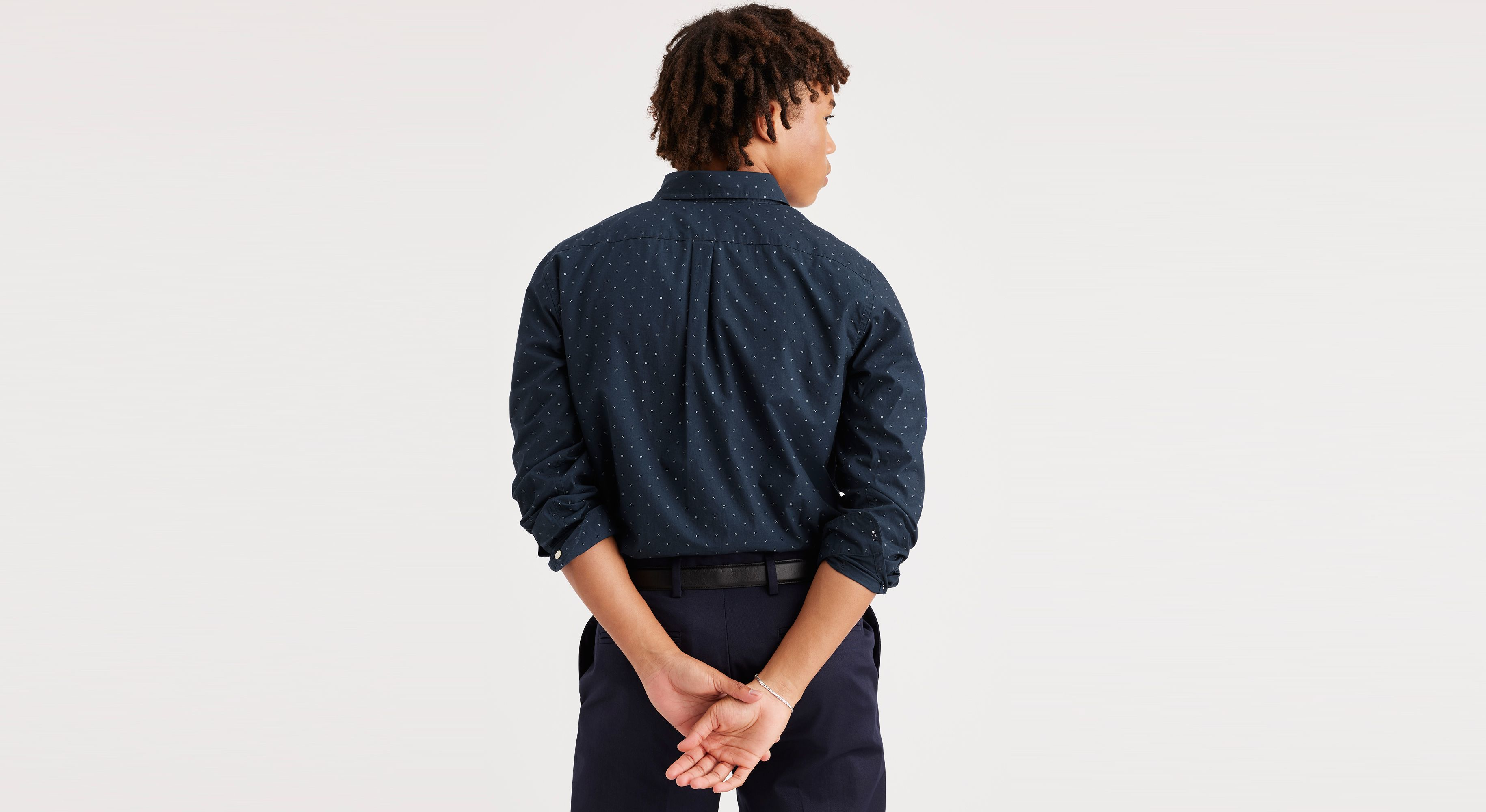 Dockers Essential Button-Up Shirt - Classic Fit - Men's - Blue XL Dockers Essential Button-Up Shirt - Classic Fit - Men's - Blue XL