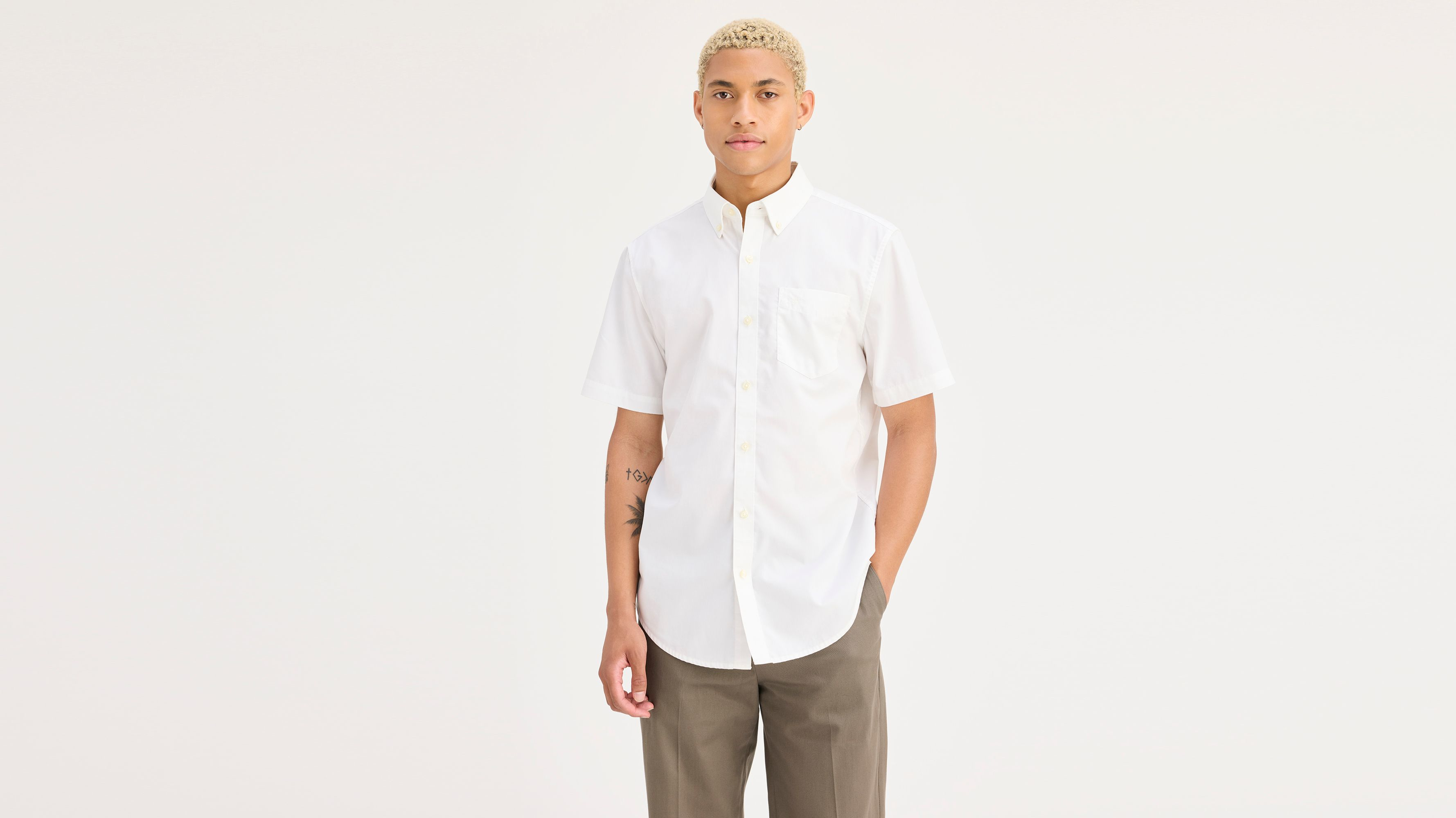 Signature Stain Defender Shirt, Classic Fit – Dockers™
