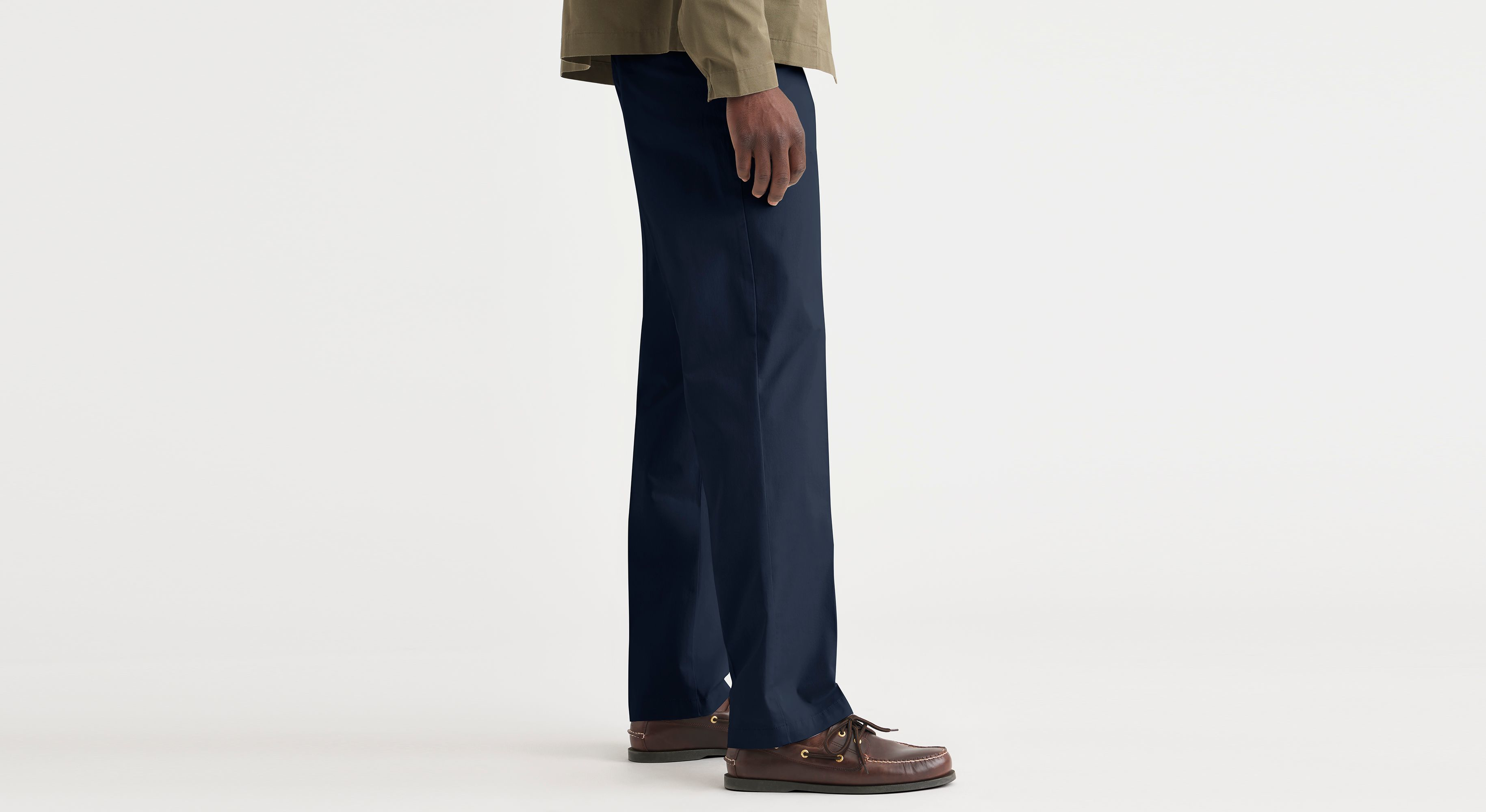 Essential Chinos, Classic Fit – Dockers®