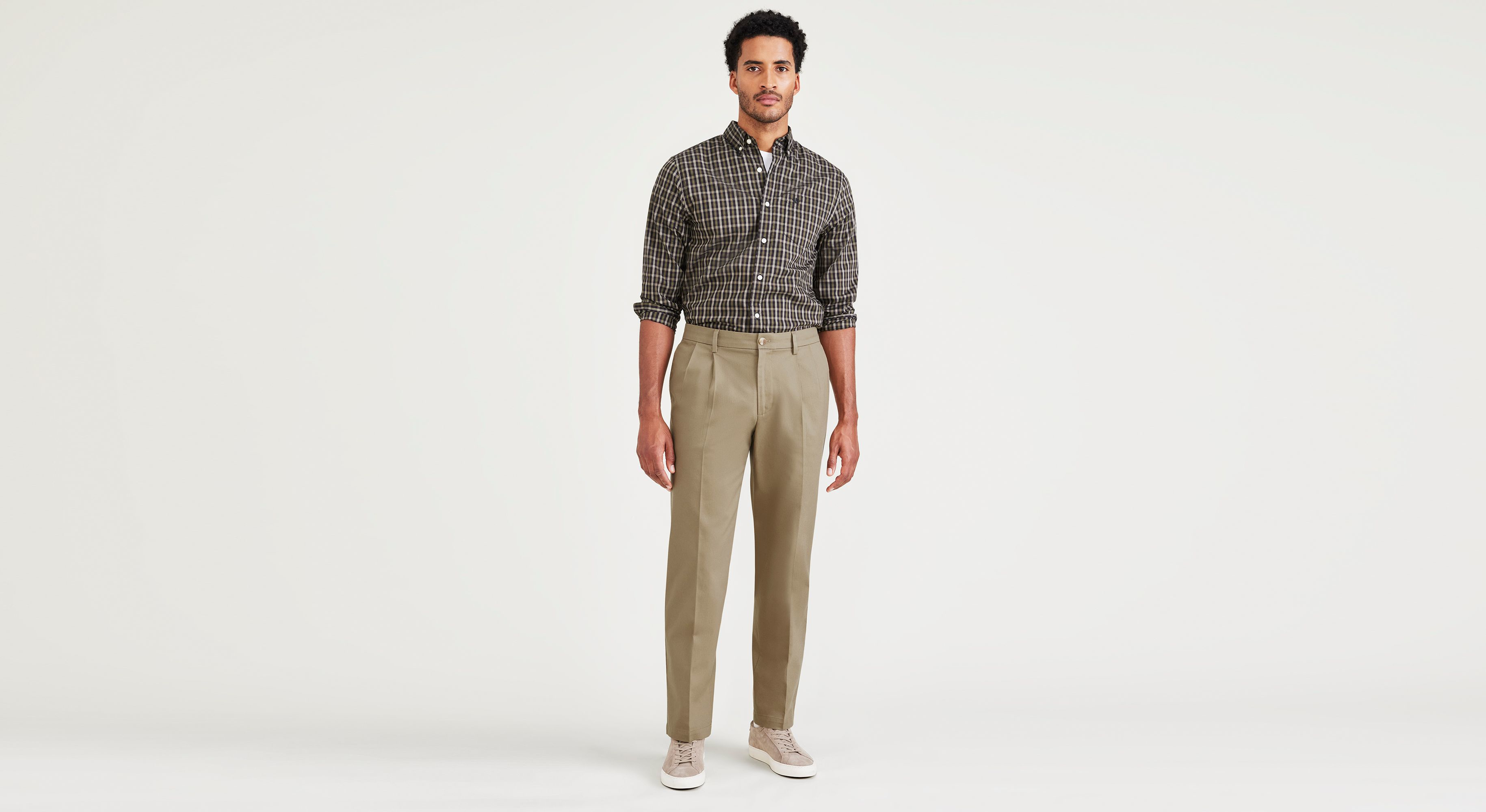 Signature Iron Free Khakis, Pleated, Classic Fit with Stain Defender®