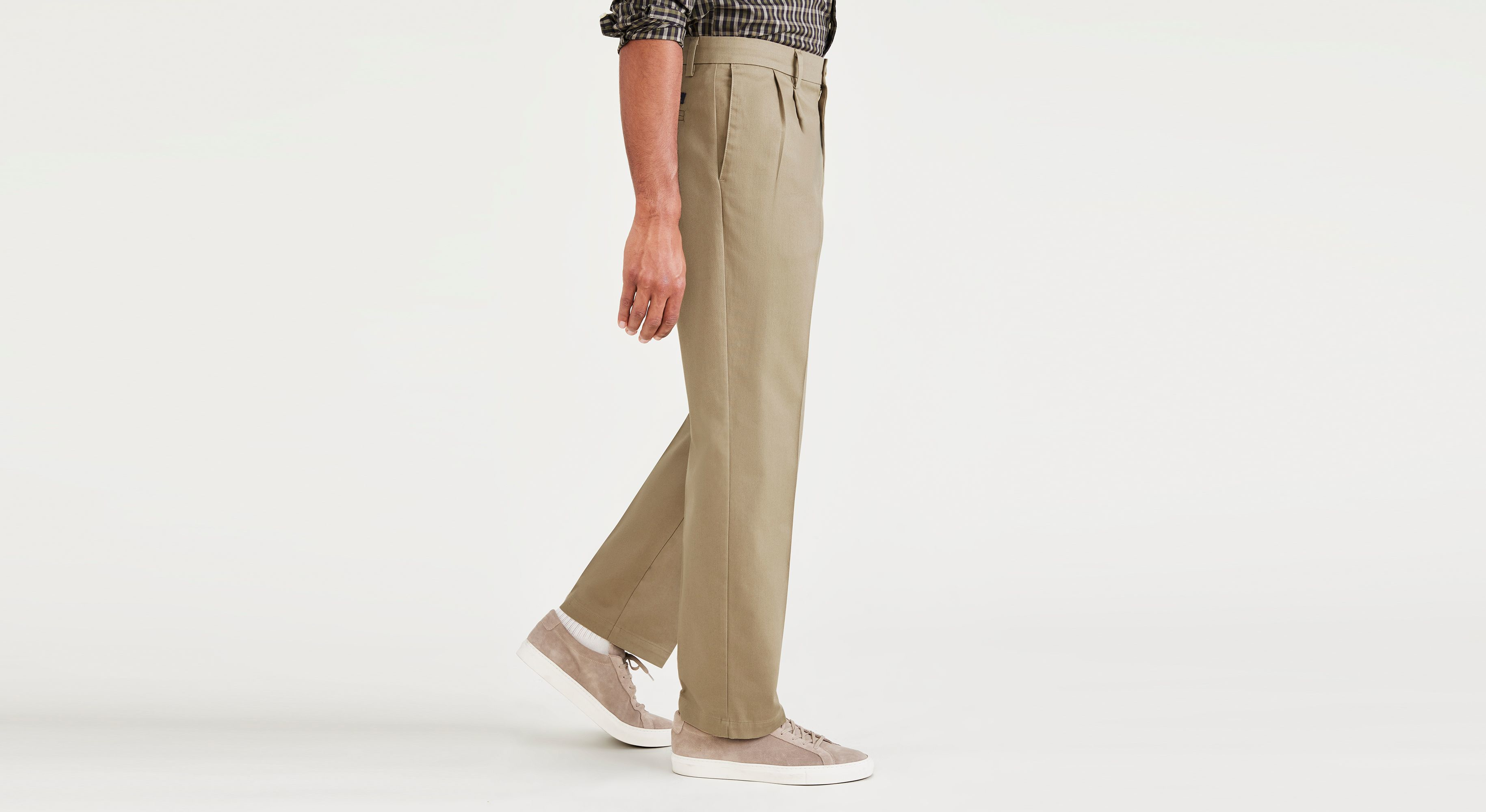 Signature Iron Free Khakis, Pleated, Classic Fit with Stain Defender®