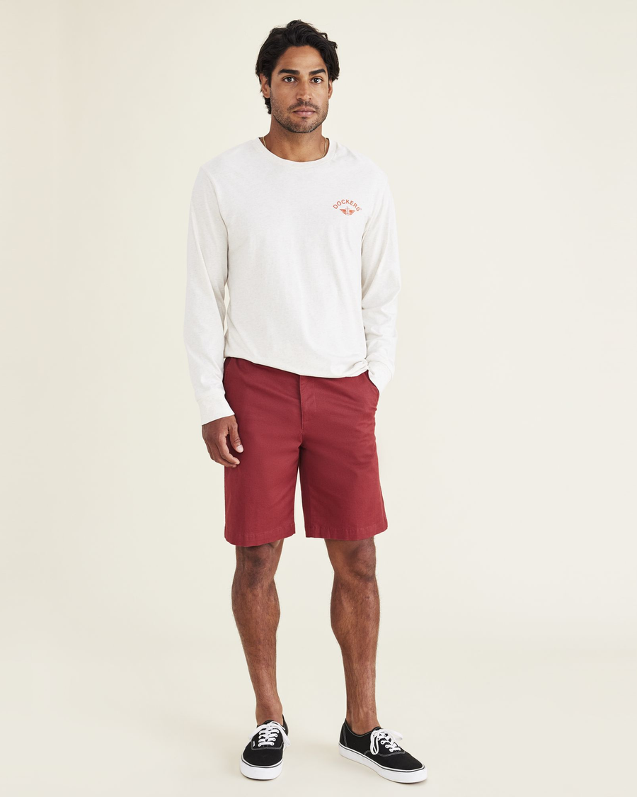 Front view of model wearing Spiced Apple Ultimate 9.5" Shorts.