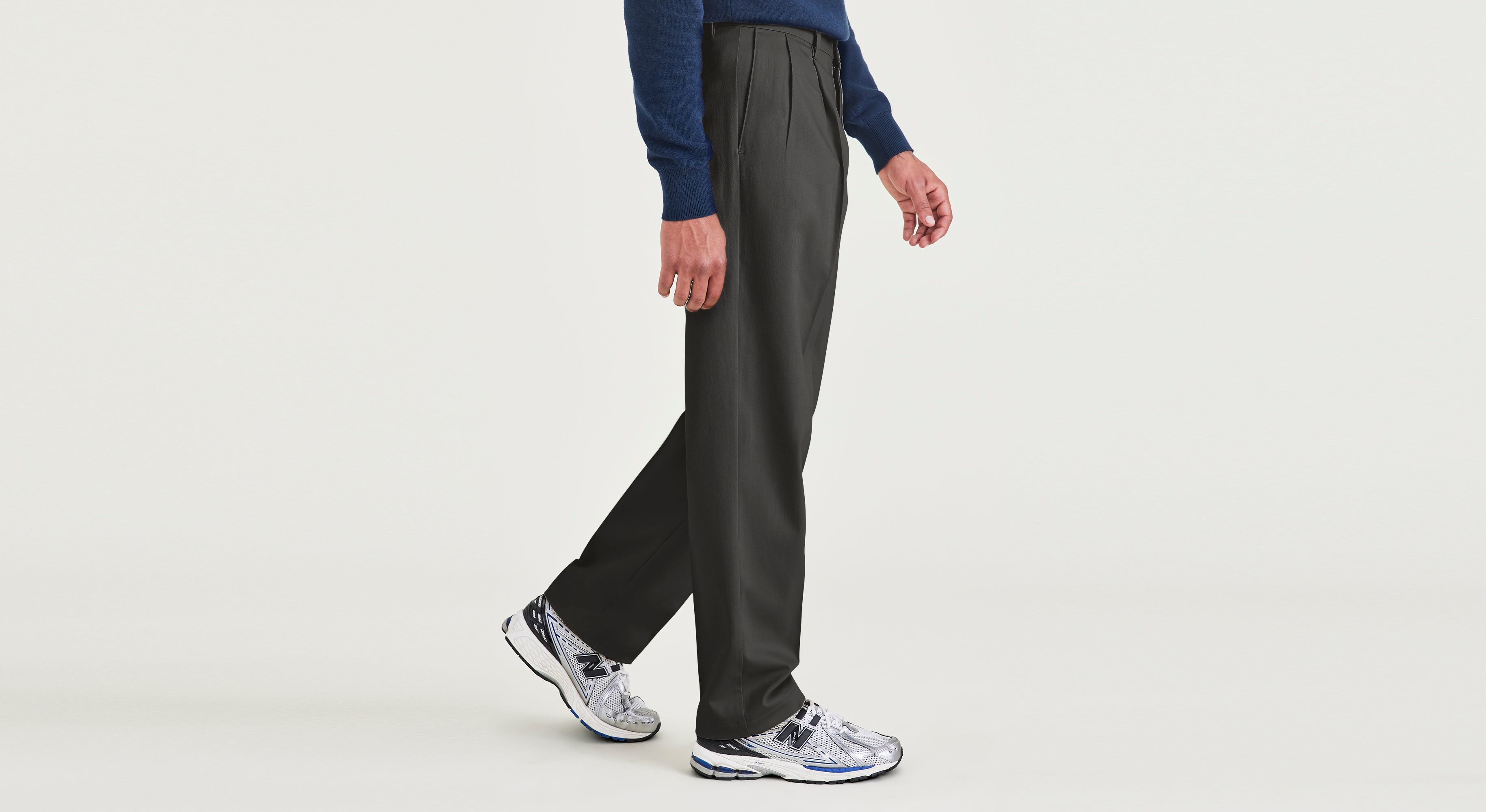 Signature Iron Free Khakis, Pleated, Relaxed Fit with Stain