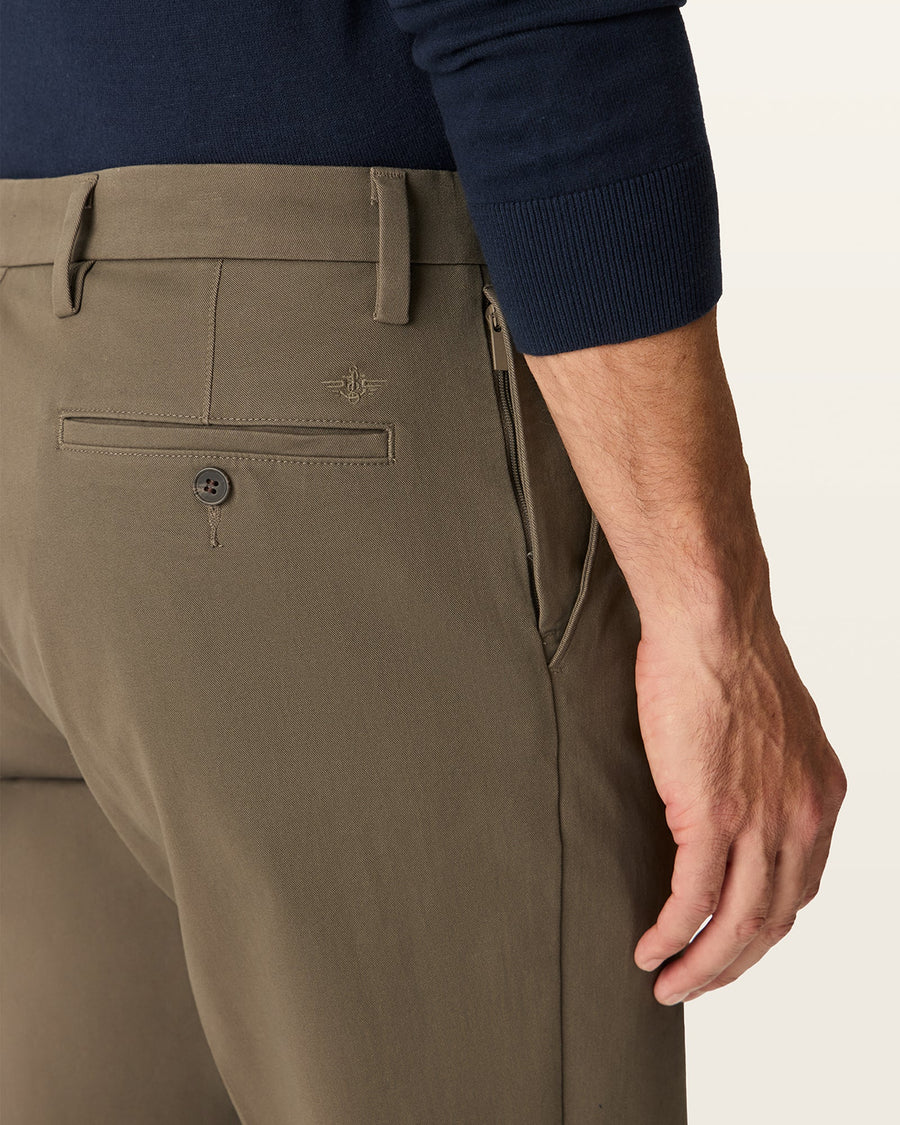 Workday Khakis, Straight Fit – Dockers™