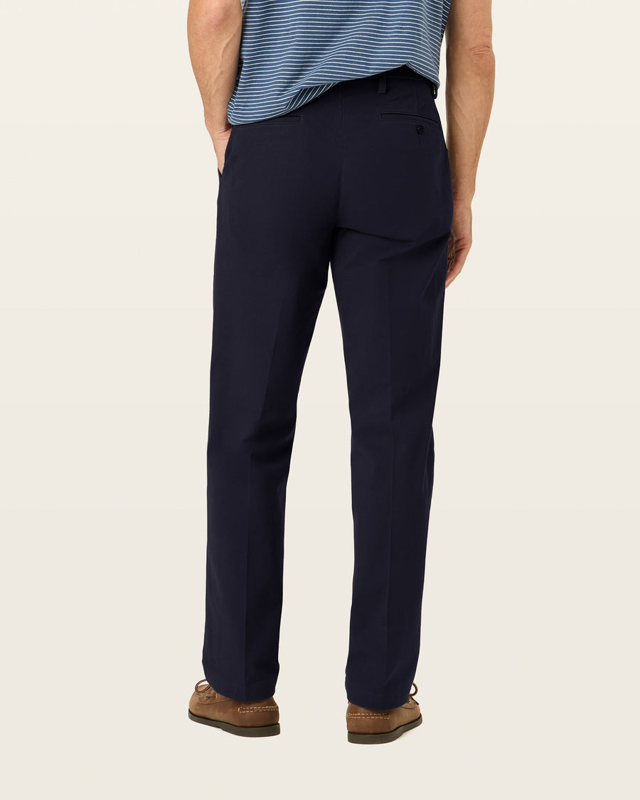 Workday Khakis, Classic Fit – Dockers™