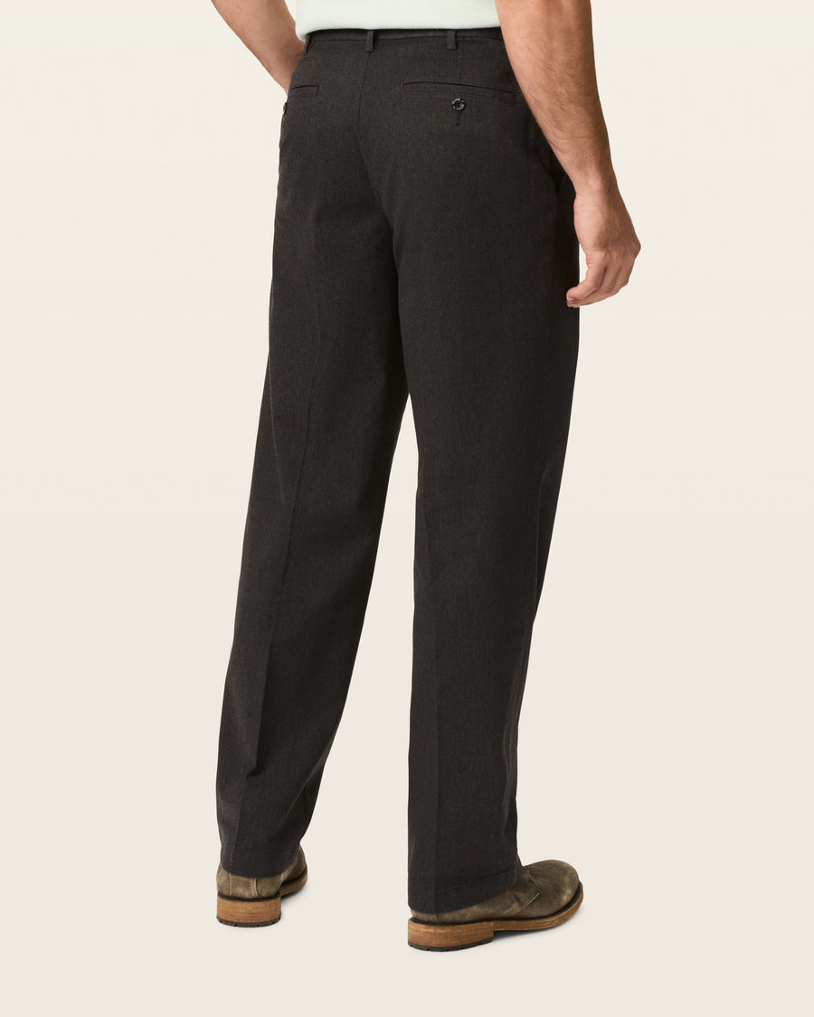 Comfort Khakis, Relaxed Fit – Dockers™
