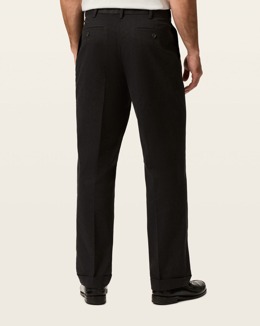 Comfort Khakis, Pleated, Relaxed Fit – Dockers™