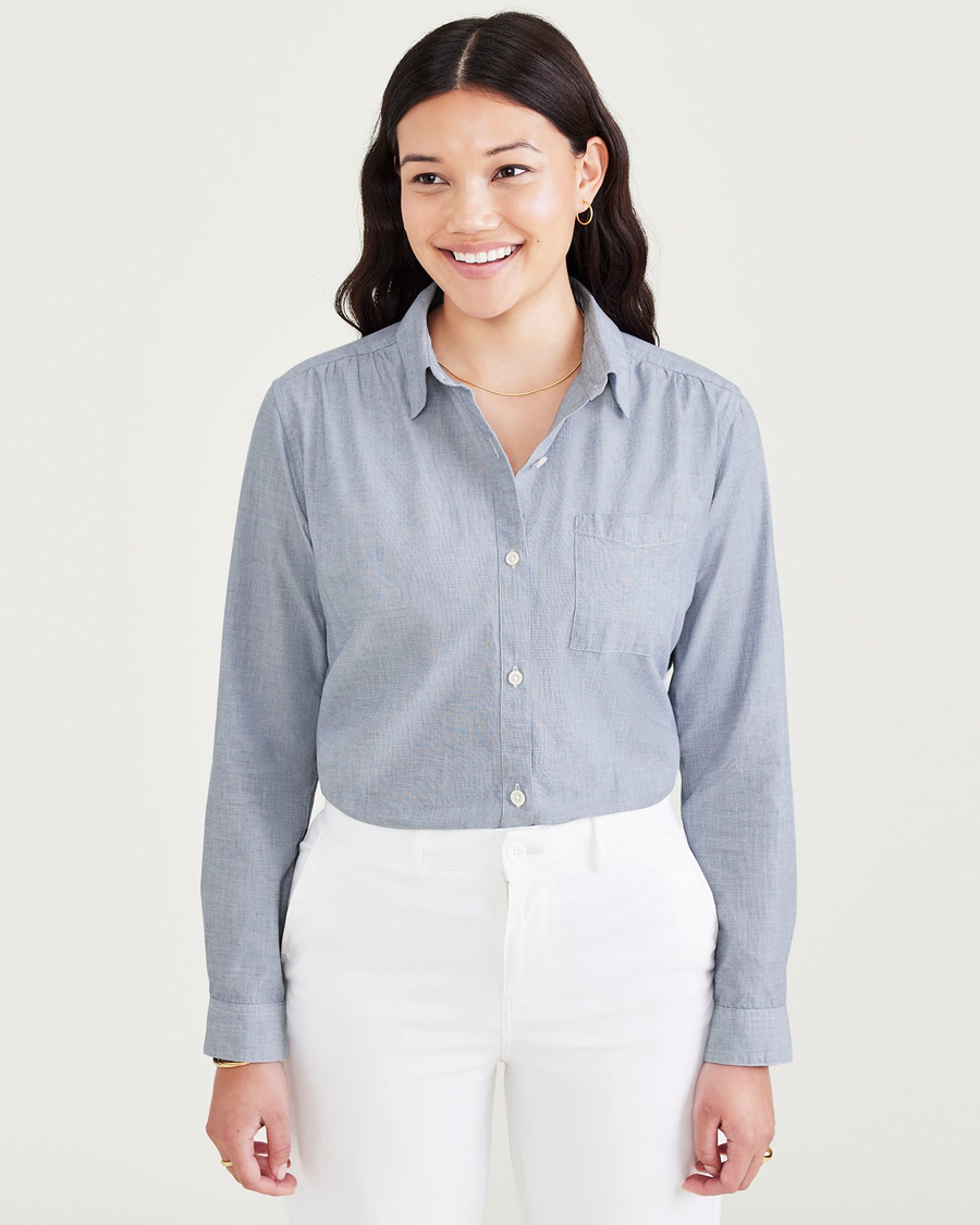 Front view of model wearing Ava Oceanblue Favorite Button-Up Shirt, Regular Fit.