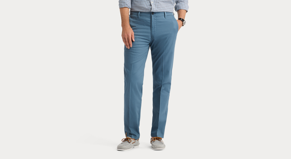Signature Iron Free Khakis, Straight Fit with Stain Defender