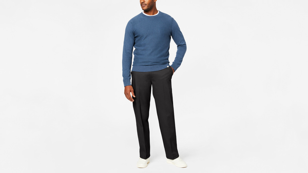 Black-Signature-Khakis-Relaxed-Fit-front-679750004_grande.png?v=1709057624