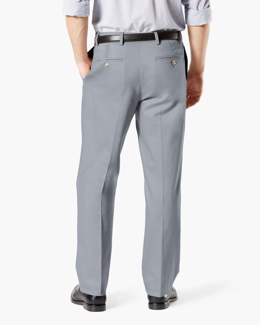 Signature Khakis Pleated Classic Fit Big and Tall Dockers