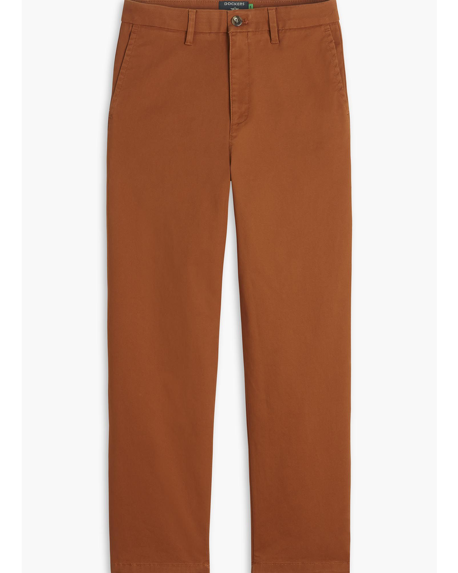 Front view of model wearing Caramel Cafe Weekend Chinos, High Straight Fit.