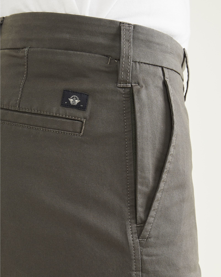 View of model wearing Chimera Ultimate 9.5" Shorts.