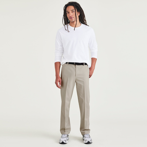 Signature Iron Free Khakis, Straight Fit with Stain Defender 