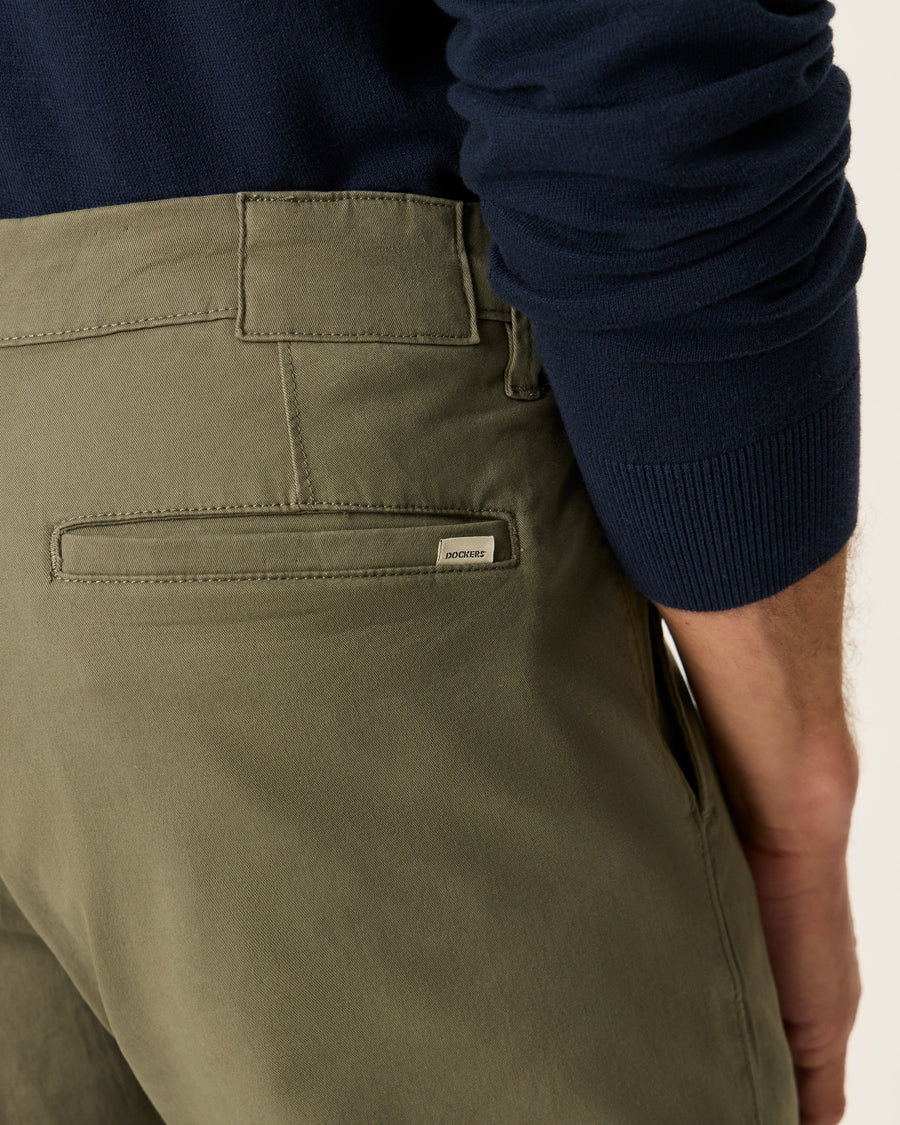 Essential American Khaki, Straight Fit – Dockers™