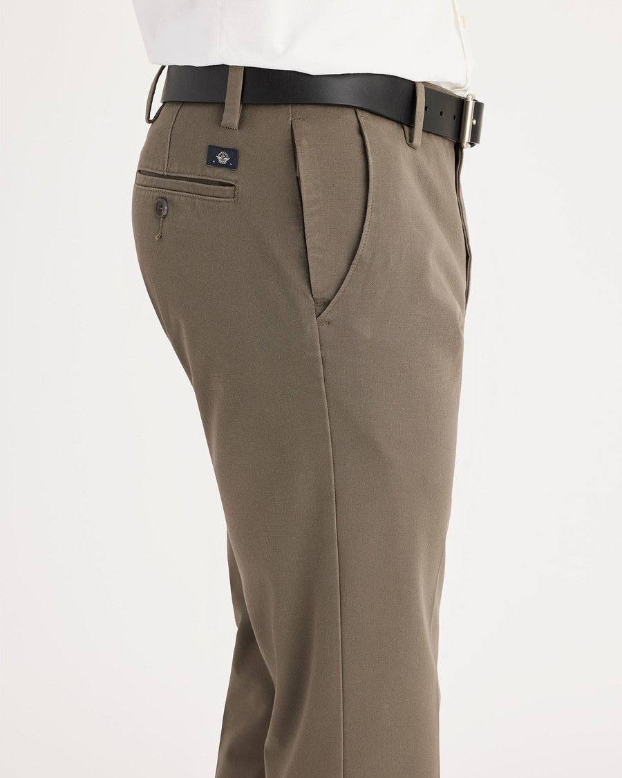Workday Khakis, Slim Fit – Dockers™