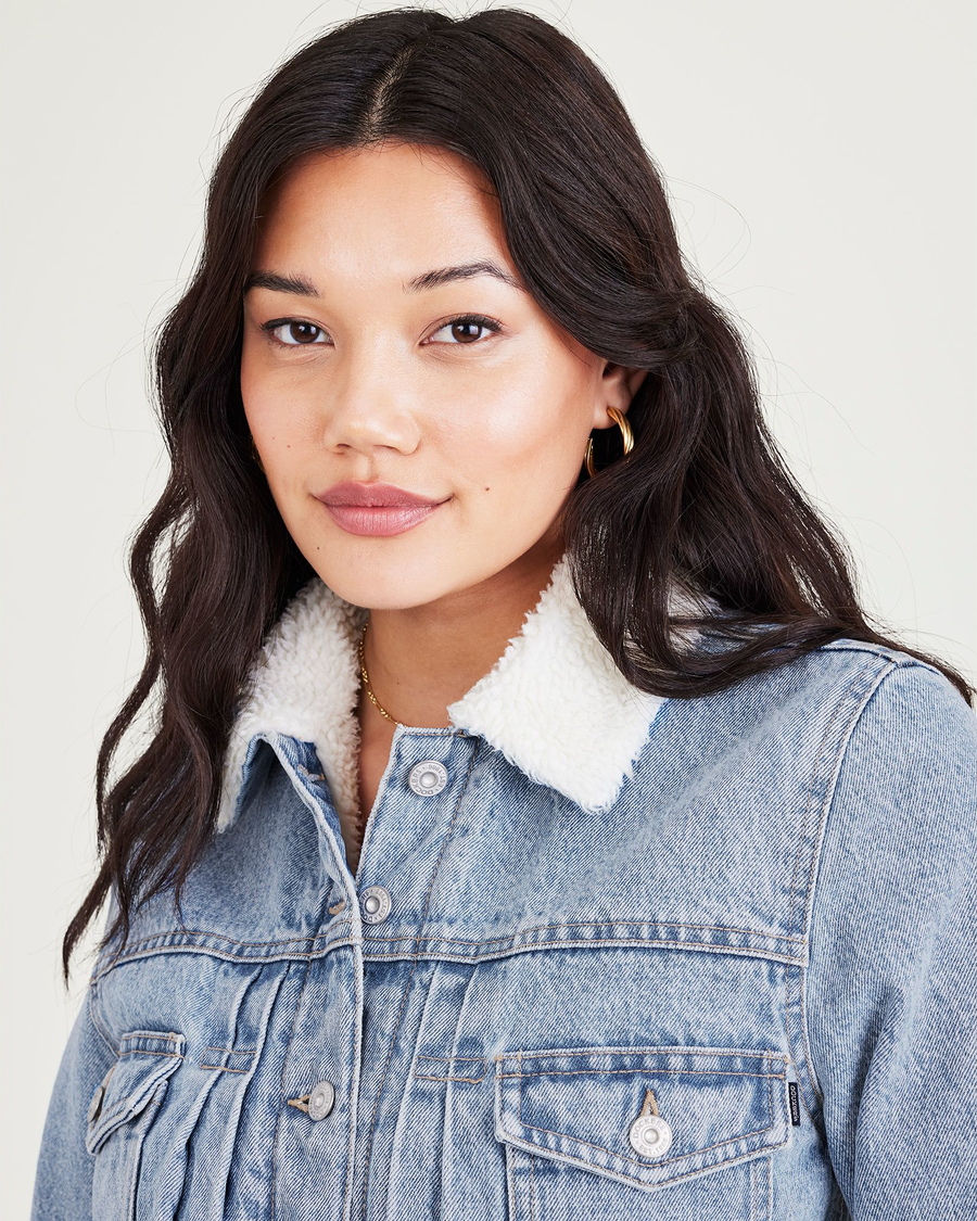 This Carhartt Sherpa-Lined Denim Jacket Is 40% Off | Us Weekly