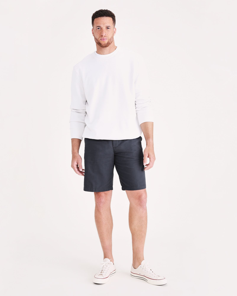 Front view of model wearing Maritime Blue Perfect 10.5" Shorts (Big and Tall).