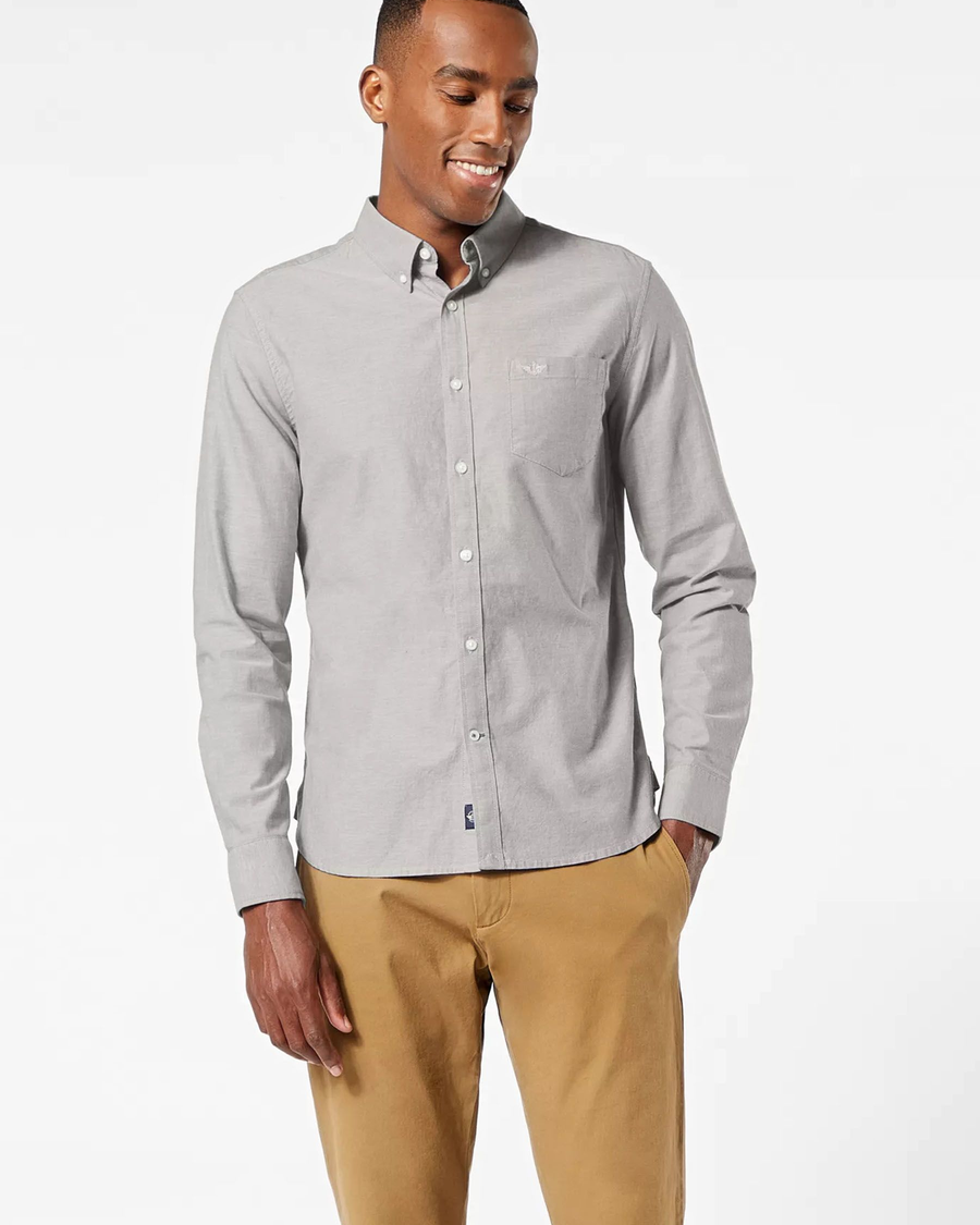 Front view of model wearing Medium Grey Heather Stretch Oxford Shirt, Slim Fit.