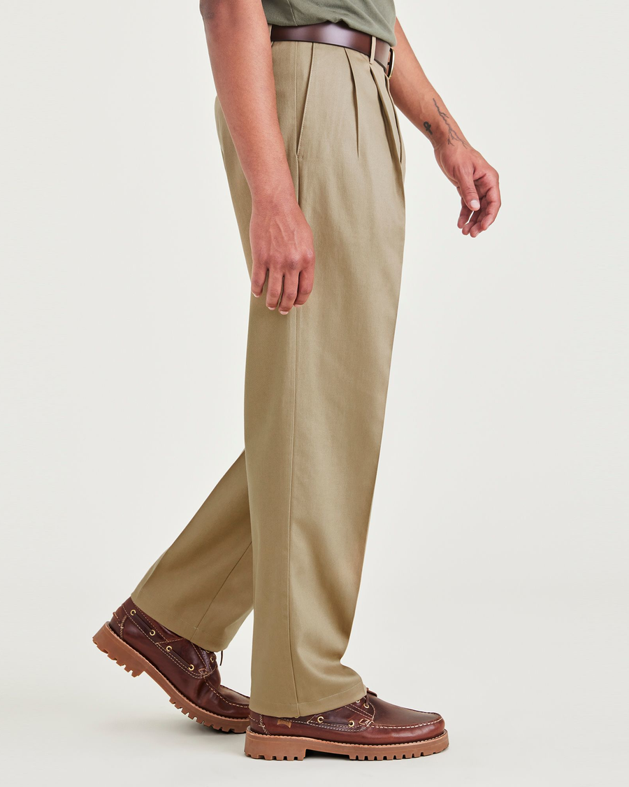 dockers dress pants pleated Dockers Men's Classic Fit Easy Khaki Pants-Pleated (Standard and Big & Tall), Cloud, 30W x 30L at Amazon Men's Clothing store
