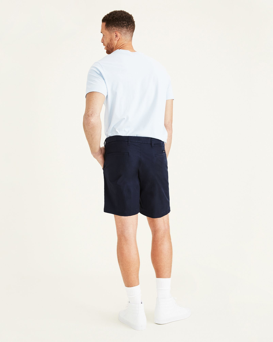 Back view of model wearing Pembroke Ultimate 9.5" Shorts (Big and Tall).
