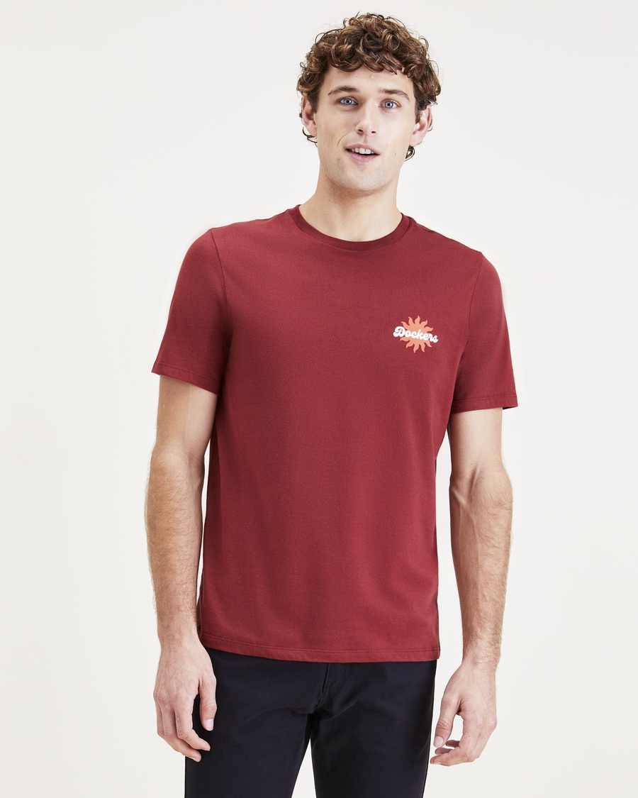 Front view of model wearing Red Clay Script Graphic Tee, Slim Fit.