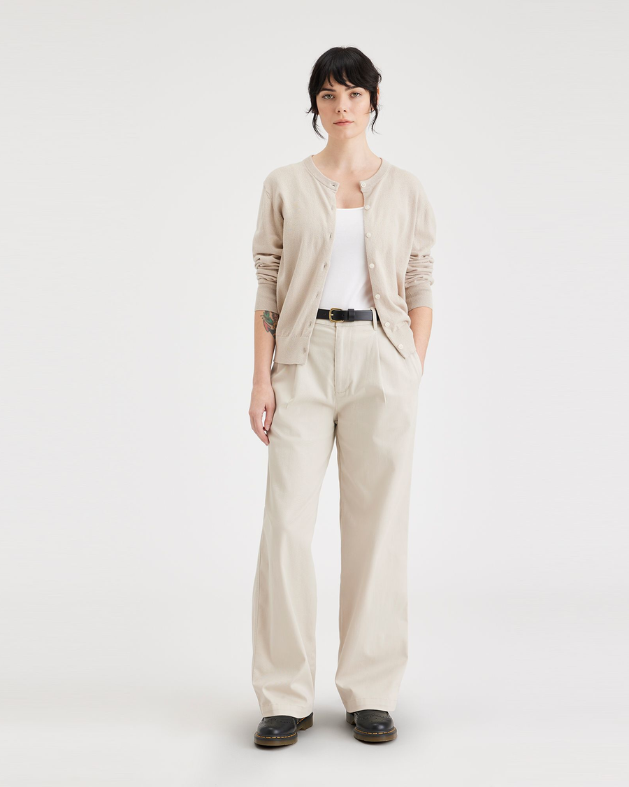 Front view of model wearing Sahara Khaki Beale Pleated Chino, High Wide Fit.