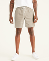 Front view of model wearing Sahara Khaki Playa 7" Shorts.