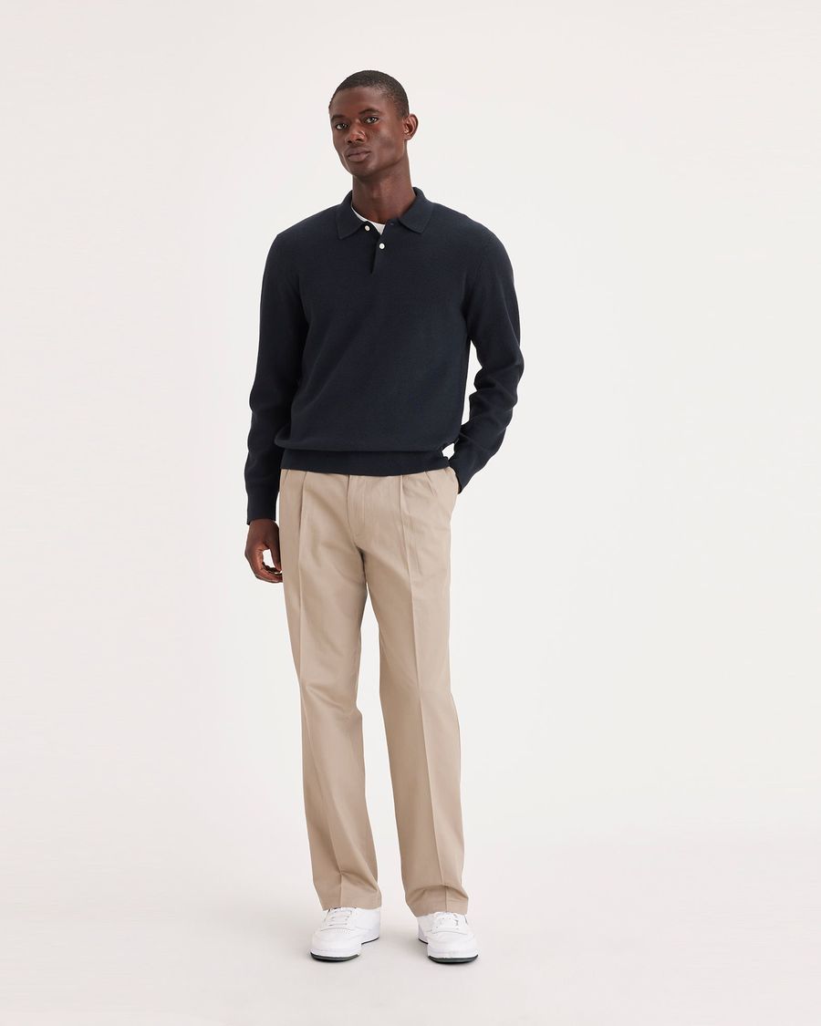 Signature Khakis Pleated Relaxed Fit Dockers